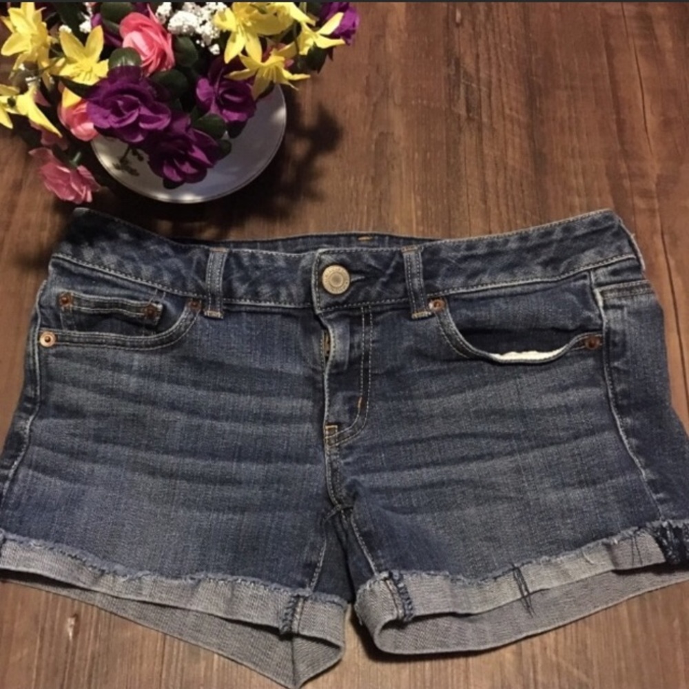 AEO LOW RISE SHORTS ❤️